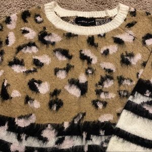 Mustard Seed Sweaters - Soft leopard sweater- small Mustard Seed Sweaters - Soft leopard sweater- small